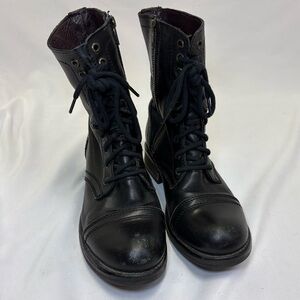 Steve Madden Women’s 8.5 Lace Up Side Zip Black Leather Combat Boots Round Toe